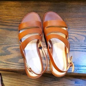 Strappy Cole Haan flat sandals - sz 8